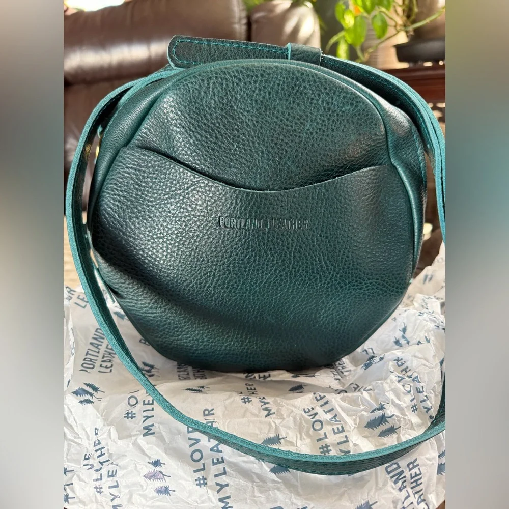 Portland Leather Goods Large Lagoon Circle - Picture 2 of 8